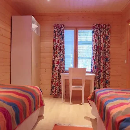 Tatil Evi Sleeps 12 Wifi T513037 *
