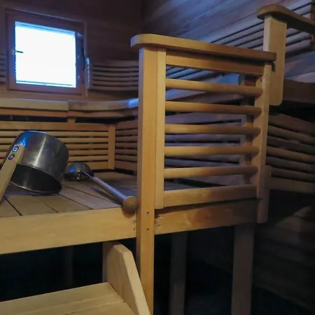 Sleeps 12 Wifi T513037 * סירקה